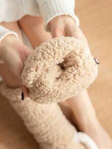 1 par de calcetines térmicos forrados y antideslizantes para mujer, accesorios de Halloween y Navidad, calcetines de felpa para zapatillas de invierno