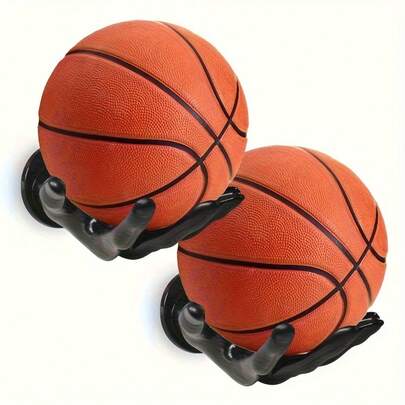 Soporte de pared para baloncesto de uso intensivo en blanco y negro para gimnasio y garaje, decoración de pared ahorradora de espacio y duradera para exhibir equipos y coleccionables, regalo ideal para aficionados al baloncesto, entrenadores y entusiastas que buscan una organización resistente y elegante, y un fácil acceso para entrenamiento, práctica y exhibición de momentos favoritos que mantiene los espacios ordenados y listos para la exhibición