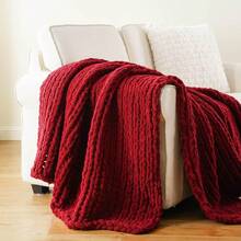 Battilo Beige Chunky Knit Throw Blanket, Soft And Thick Chenille Throw Blanket, 50x60 Handmade Knit Crochet Blanket, Cozy Knot Knitted Throw Blankets Couch Home Decor, Taupe - 紅色 - 查看 2