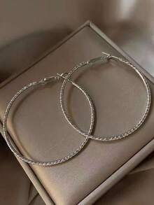 Un par de pendientes de seda delicados de color blanco K con diseño "cielo estrellado" redondo, pendientes grandes de moda para mujer, múltiples estilos disponibles. - rey blanco - Ver 3