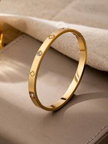 1 Pc 18K Gold Color Four Leaf Clover Hollow Out Heart Shape Stainless Steel Bangles Set - Fashionable Women Stacked Daisy Flower Bracelet - Jewelry For Daily Wear