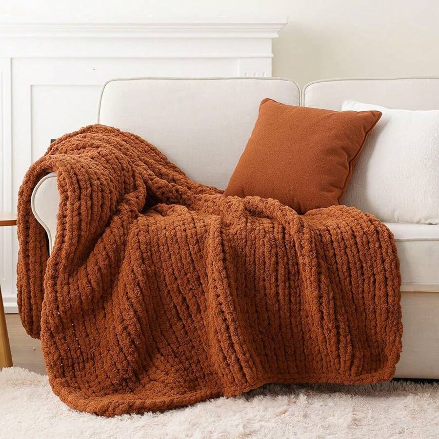Battilo Beige Chunky Knit Throw Blanket, Soft And Thick Chenille Throw Blanket, 50x60 Handmade Knit Crochet Blanket, Cozy Knot Knitted Throw Blankets Couch Home Decor, Taupe - 焦糖 - 查看 1