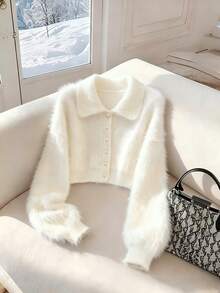 Cardigan en tricot moelleux blanc pour femmes avec boutons de perle et manches longues, pull court à col en V. Chaud et douillet, boutonnage devant, ourlet régulier, stretch moyen