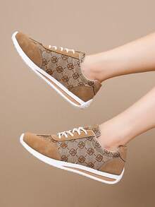 Zapatillas casuales ligeras y de moda para mujer con bordados, suelas suaves y versátiles para uso diario, primavera/otoño - Marrón - Ver 4