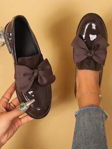 EMERY ROSE Multi-Purpose Round Toe Casual Bow Decor Low Heel Slip-On Loafers, Mirror Surface Material, Elegant Vintage British Style, Versatile For Spring/Summer/Autumn/Winter, Comfortable Soft Sole Mid Heel Shoes For Women - Brown - View 9