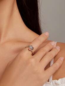 1 pieza Anillo de mano con gesto de corazón vintage, anillo sello unisex con combinación de mano de calavera, anillo personalizado único de alta gama