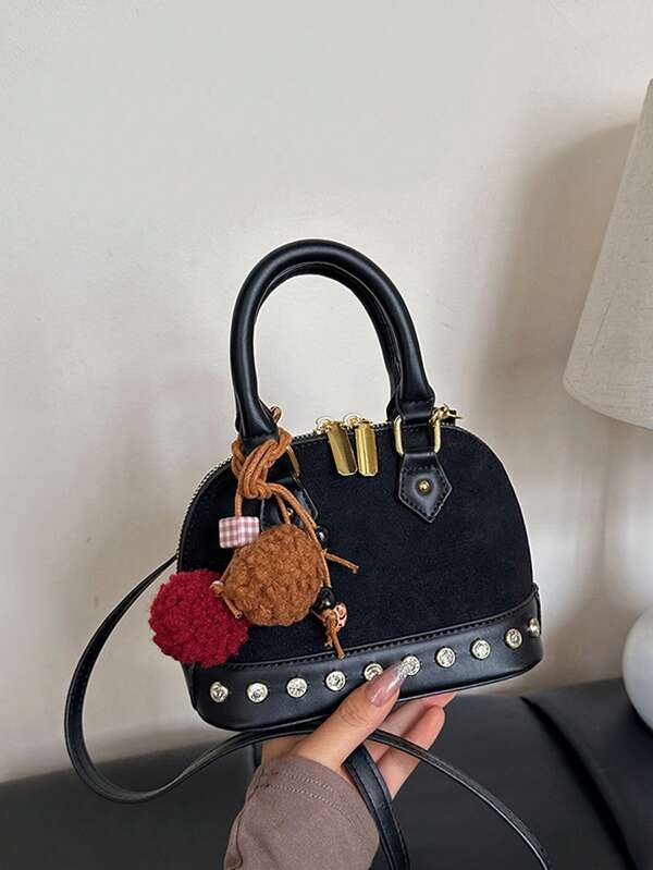 Elegante borsa da donna, in materiale di finta pelle scamosciata, borsetta a tracolla con patchwork in contrasto di colore con strass, chiusura con cerniera, ciondolo carino a pompon, borsa a conchiglia compatta raffinata, adatta per lo shopping, appuntamenti, vacanze, pendolarismo per lavoro