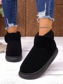 Pantufas de inverno quentinhas de cano alto com forro de pelúcia, sola grossa antiderrapante, para uso interno e externo, para mulheres. Calçados quentes feitos à mão com forro de pelúcia e sola de borracha antiderrapante para homens e mulheres.