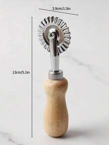 1pc Wooden Handle Dough Cutter Cutting Tool