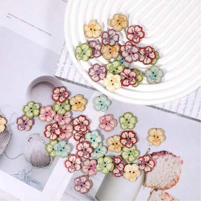 50 个木质纽扣，2 孔复古可爱小树心形花朵彩绘纽扣复古纽扣混色木制花朵纽扣装饰适用于 DIY 缝纫工艺手工项目（花朵）