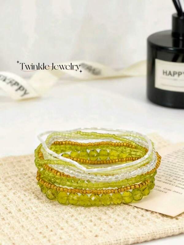 10 Stücke Set, Urlaubsstil, Alltagsstil, Boho-Stil Reisperlen Armband, kristallklar und elastisch, Ins Design Stil, Set mit Armbändern in der gleichen Farbe. Die Farbe ist hell und glänzend, mit glatten Kanten, die Ihre Hände nicht verletzen. Eine retroaktive und künstlerische Kette, die sich für Damen oder Paare zum Tragen eignet.