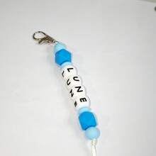 1 pieza Llavero personalizado de bola de silicona redonda, letras inglesas personalizadas, llavero con nombre, accesorios para bolsos, regalos para familiares y amigos, accesorios de vestir, elegante otoño, novio, novia, familia, amigos, baratijas - llavero de cuentas de madera - Ver 68