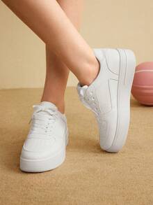 أحذية رياضية بيضاء كلاسيكية متعددة الاستخدامات للنساء، أحذية رياضية كاجوال تنفس للمراهقين، أحذية مسطحة بسميكة بنعل سميك مقاومة للانزلاق وقوية