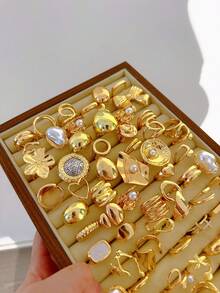 Vintage Elegant Fashion Multi-Element Autumn/Winter Retro Coin Style Random 3pcs Asymmetrical Geometric Line Wrapped Heart Butterfly Snake Flower Bow Hammered Round Adjustable Rings Set, Y2K Luxury Feel Layered Rings Suitable For Women Couples, Ideal For Holiday, Wedding, Party, Daily Matching, Halloween, Christmas, New Year Gifts (Random Delivery)