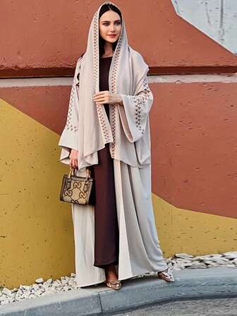 一套精致刺绣穆斯林头巾，适合搭配穆斯林长袍，3种颜色可选