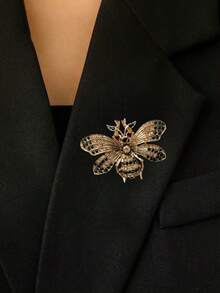 1 pieza Elegante y elegante broche de abeja con brillantes de colores, versátil para fiestas, reuniones y uso casual, para mochilas escolares, accesorios de oficina, camisas, chaquetas, joyería, disfraces de Halloween, regalos divertidos y lindos para maestros, accesorios de disfraz, encantos de bolso, Navidad