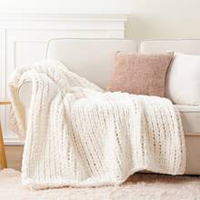 Battilo Beige Chunky Knit Throw Blanket, Soft And Thick Chenille Throw Blanket, 50x60 Handmade Knit Crochet Blanket, Cozy Knot Knitted Throw Blankets Couch Home Decor, Taupe - Cream - 查看 12
