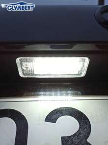 GLANBERT 2 pièces Lampe de plaque d'immatriculation compatible avec Audi LED Éclairage de plaque d'immatriculation A3/S3/A4/S4/A6/A8/Q5/Q7/RS4/A4/A6/A7/Q5/TT, pour Passat, pour Jetta, pour MK6, pour 8T0943021, pour 4G0943021 Éclairage de plaque d'immatriculation