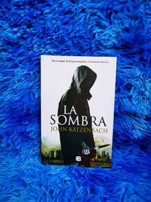 La Sombra John novela edición especial suspenso drama literatura actual autores reconocidos trama intensa colección recomendada adultos jóvenes lectura premium - Libro único - Ver 1