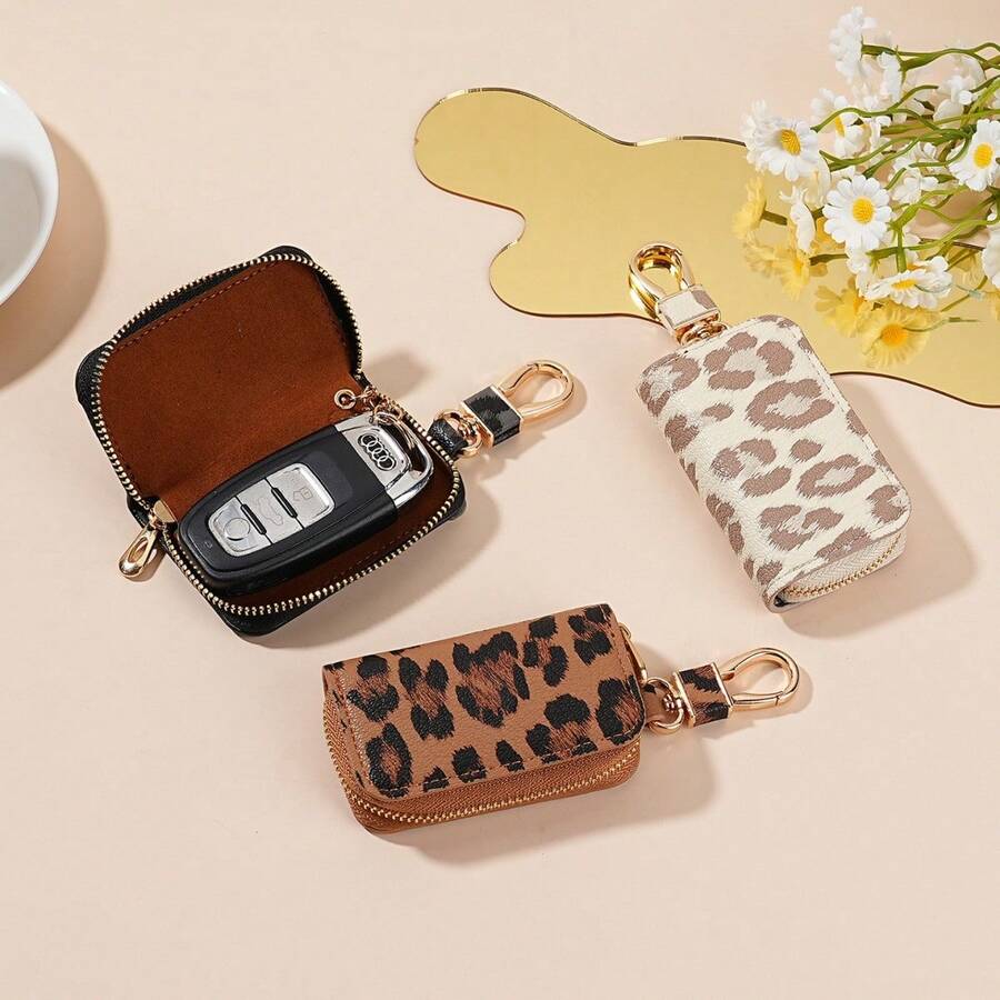 1pc Leopard Print Key Chain Cover, Unisex Car Key Holder, Creative Leopard Pattern Key Chain Christmas Gift - one-size - View 1