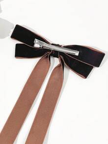 1 قطعة مشبك شعر فيلفت أحادي اللون بتصميم بسيط مناسب للارتداء اليومي، مشابك شعر، إكسسوارات شعر، إكسسوارات رأس، إكسسوارات شعر للنساء - بني - مشاهدة 4