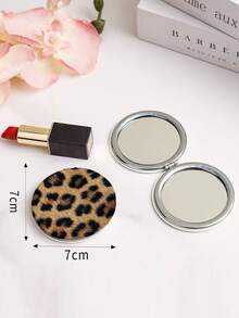 1 Stück doppelseitiger Make-up Spiegel, neuer Bestseller im INS-Stil, kreativer Samt-Patchwork-Leopard-Zebra-Leder tragbarer doppelseitiger runder Spiegel, Handspiegeln, Taschenspiegel, Schminkspiegel, kleiner Spiegel, Wohndekoration für Wohnzimmer, Schlafzimmer, Badezimmer, Reisezubehör, Hochzeit, Party, Geburtstag, Geschenk für Männer, Mütter, Väter, beste Freunde, Lehrer, Neujahr, Accessoire, lustiges Geschenk, um Ihre Make-up Momente aufzuhellen, günstig, Strumpfstopfer, Make-up, Make-up Utensilien, günstige Sachen, Geschenke, Geschenke für Frauen, Weihnachtsgeschenke
