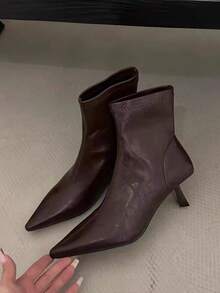 2025 高跟尖头棕色绒面细跟踝靴，女鞋，2025 年秋冬新品，小猫高跟鞋 - 棕色 - 查看 4