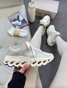 Tênis esportivo academia feminino masculino onn confortável on macio detalhes refletivos - Bege - Visão 2