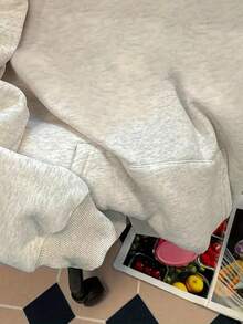 Una sudadera de manga larga de 260g de poliéster 100%, sudadera con estampado de la bandera de EE. UU. para mujeres - suéter de forro polar acogedor con cordón, mangas largas y bolsillo canguro, perfecta para otoño e invierno, sudadera de uso casual | Sudadera con capucha | Sudadera de Felpa - Gris - Ver 4