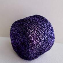 1 rollo de 50 g de madeja de hilo de crochet único, dorado y plateado, con purpurina, tejido a mano para proyectos de tejido y crochet. Perfecto para crear suéteres, gorros, bolsos y muñecas.