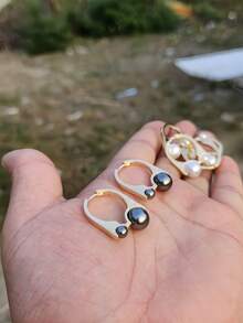 2 Stücke modische Perlen-eingelegt Kupferlegierung Material hochwertige Gestaltung einzigartige neue Damen Ohrringe, geeignet für täglichen Gebrauch und als Geschenk