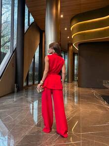 Tailored Set Of Vest And Pants With Wonderful Belt - Red - View 3