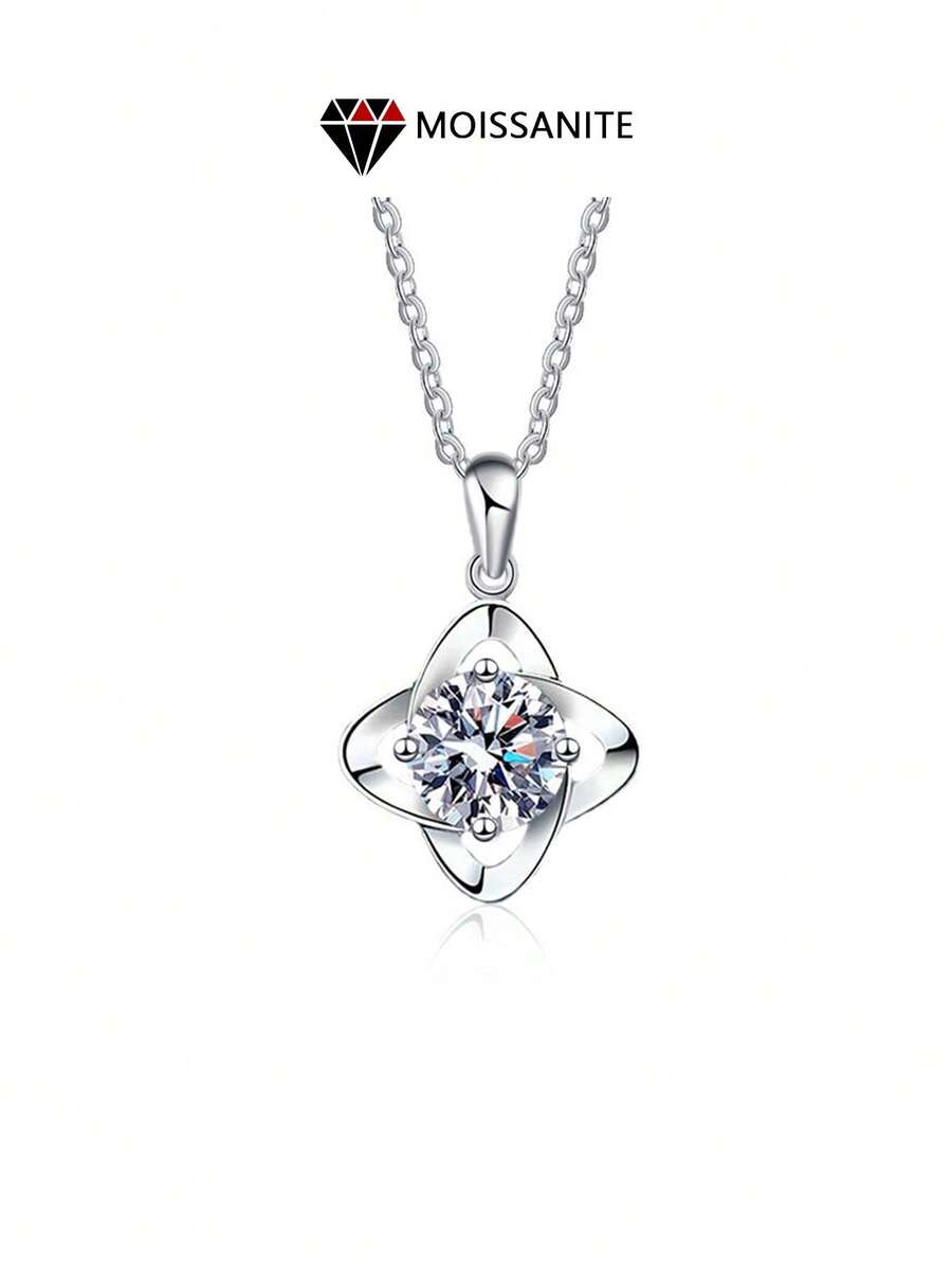 LOVESSOM قلادة علامة البرسيم ذات الأربع أوراق من الفضة 925 بقيراط واحد من الموسانيت، بتصميم بسيط وأنيق للاستخدام اليومي للرجال والنساء، مناسبة لحفلات الزفاف والمناسبات والاحتفالات والاستخدام اليومي، عيد الميلاد وعيد الشكر وعيد الحب وبداية العام الدراسي وموسم الزفاف والأعياد والذكرى السنوية، هدية مع علبة هدايا