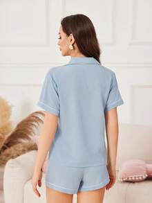 2件套女士黑色纯色褶皱夏季睡衣套装，短袖纽扣衬衫和短裤，休闲睡衣 - 淺藍色 - 查看 2