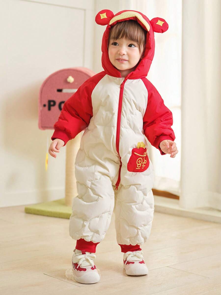 Balabala Bộ đồ liền thân lông vũ BalaOne cho bé gái, mùa đông 2025 dành cho bé trai và bé gái, bộ đồ liền thân có mũ trùm đầu dễ thương - tông màu trắng đỏ - Xem 1