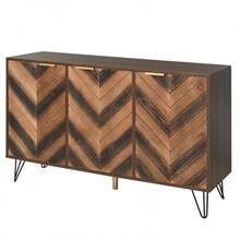 Credenza. Esclusiva credenza a tre ante con dettagli eleganti e ampio spazio contenitivo. Anta in legno massello impiallacciato con texture concava e convessa. Contiene laminati. Piccolo mobiletto con G dorata.