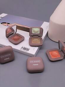 NOVO 闪亮单色眼影，质地柔滑，持久，易于涂抹，高光，适合日常、节日、毕业典礼、派对、舞台妆、音乐节 - 02#糖果紙 - 查看 7