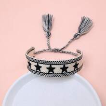 1 chiếc vòng tay ngũ giác thêu thủ công - Đen và trắng - Xem 6