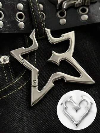 Gümüş Yıldız Şekilli Metal Karabina Anahtarlık Aksesuarı, Paslanmaz Çelik Pentagram Kolye Ucu Anahtarlık ve Aşk Çantası Süsü - Paslanmaya Dayanıklı Pentagram Yıldız Anahtarlık, Metal Çanta Süsü ve Fermuar Çekmecesi; Gotik/Boho Gizli Sembol Karabina, Wiccan Esintili Tılsım ve Minimalist Bir Açıklama Aksesuarı