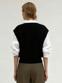 Women's Knit Sweater Vest Fashionable Versatile Solid Color Sleeveless V Neck Button Down Cardigans - Black - View 2