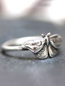 1枚银蛾戒指，星空饰品，月蛾戒指，女巫戒指，女巫饰品，银蛾配饰，神秘蛾戒指