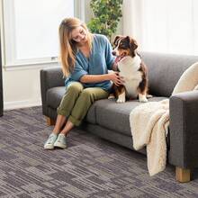 Piastrelle per moquette 609,6 x 609,6 x 6 mm, confezione da 24, moquette modulare con una superficie di 9 m², pavimentazione in moquette, facile sostituzione fai da te per soggiorno e ufficio, grigio e marrone - Marrone cenere - Visualizzare 9