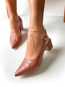 Elegant Block Heel Sandal With Pointed Toe And Closed Back Crocodile Opening In Caramel - 焦糖鱷魚 - 查看 2