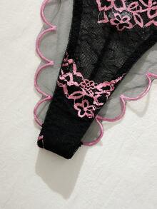 2PCS Women's Black And Pink Colorblocked Lace Floral Sexy Underwear Set, Semi-Transparent Flirty Ruffles, Cozy Home Comfort Style Lingerie Set, Perfect For Christmas Gifts