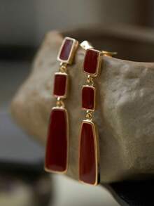 1 对优雅喜庆的酒红色几何立方体流苏耳环，适合女性日常、节日和派对佩戴 - 酒紅色 - 查看 3
