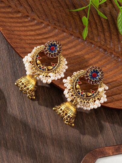 1 Pair Vintage Palace Style Carved Drip Oil Pearl Earrings