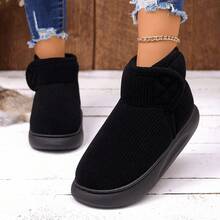 Pantufas de inverno quentinhas de cano alto com forro de pelúcia, sola grossa antiderrapante, para uso interno e externo, para mulheres. Calçados quentes feitos à mão com forro de pelúcia e sola de borracha antiderrapante para homens e mulheres.