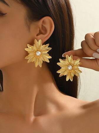 1 对多层 3D 中国风优雅珍珠花耳钉，适合女性日常佩戴