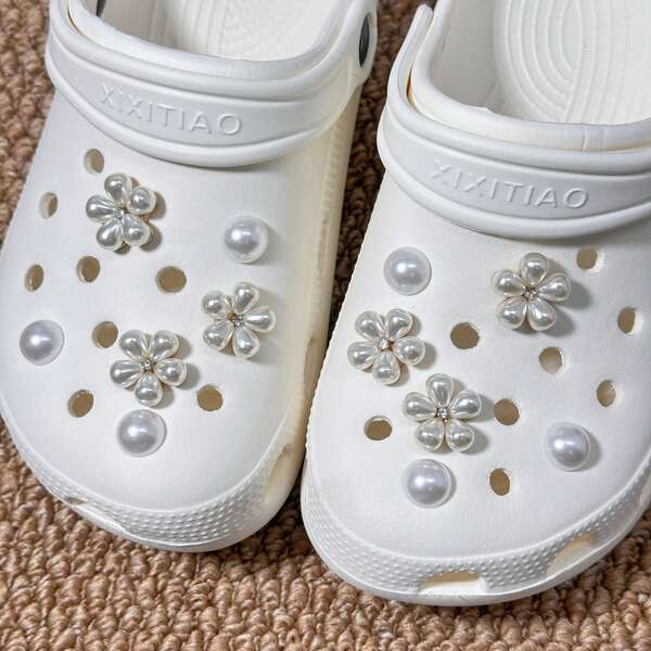 12 Stücke DIY abnehmbare, modische und elegante Kunstperlen Blumen Schuh Dekor, vielseitig einsetzbare dekorative Knöpfe geeignet für Strandsandalen, Ballerinas, Sneaker, Schnürsenkel, Geschenk für Feiertage