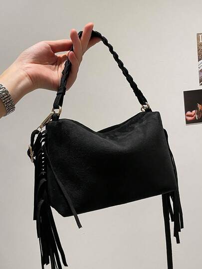 [Bolso de hombro Fringe Three Lives] Negro, rojo y marrón con flecos de ante | Desbloquea el sistema de transporte romántico de tres modos de la aventura urbana: asa tejida para elegancia en viajes cortos, correa ajustable que admite cambio entre hombro único y cruzado para ir y venir y viajes de negocios, diseño científico para una transición sin problemas